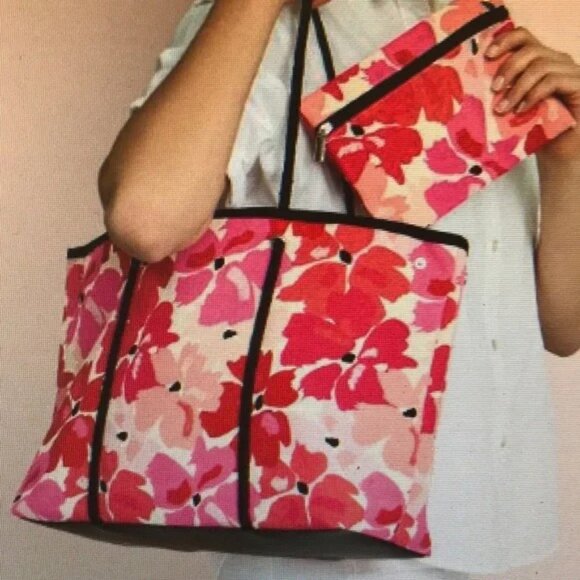 New Avon Floral Canvas Tote Bag with Matching Cosmetic Case - Picture 1 of 10